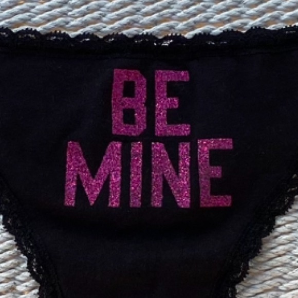 NWOT RARE Vintage PINK Victoria’s Secret Extra Low Rise Thong - Picture 3 of 6